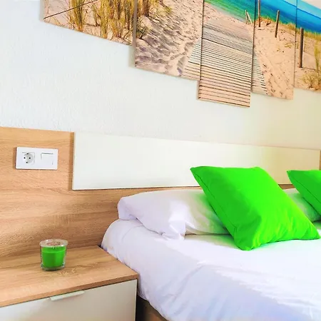 Hermoso Apartamento Con Espectaculares Vistas Al Mar Apartment *